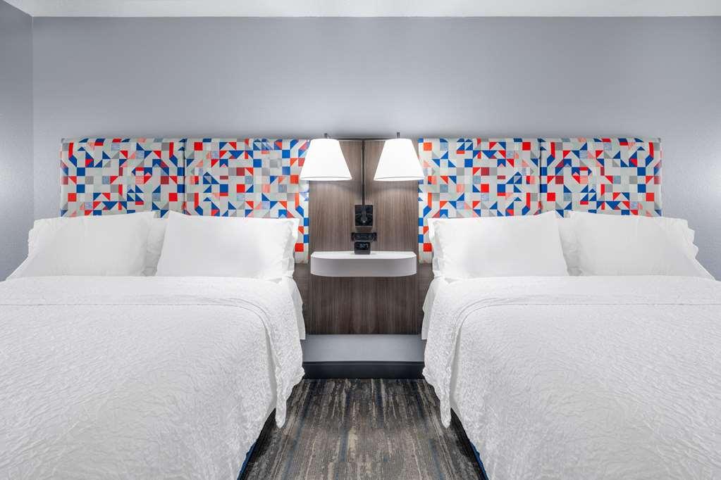 Hampton Inn Sanford Habitación foto